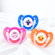 Adore Vento Jr - The Orthodontic Vented Pacifier with Multipurpose Storage Case - Orange