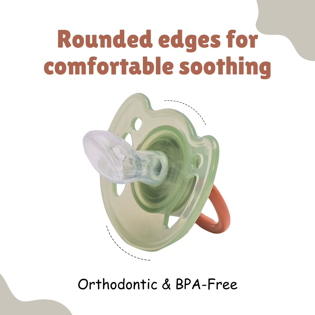 Adore Vento Snr - The Orthodontic Vented Pacifier with Multipurpose Storage Case - Green