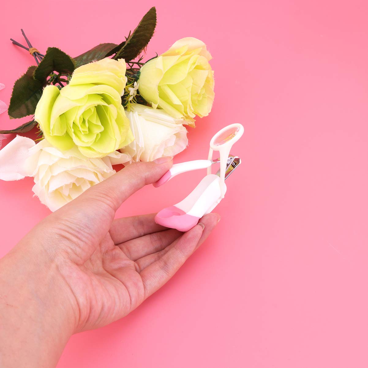 Adore Zoom Nail Clipper With Magnifier Glass-Stainless Steel - Pink